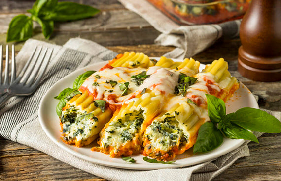 Relleno de espinacas a la crema con pollo y champiñones