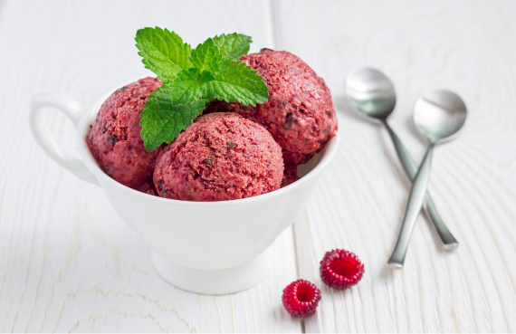 Yogur helado de frutos rojos
