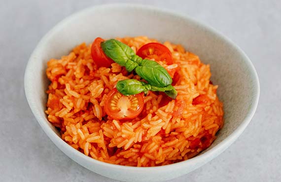 Arroz atomatado con camarones a presión
