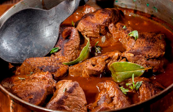 Pulpa de cerdo en sidra de manzana a presión