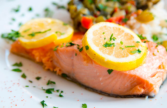 Salmón pochado