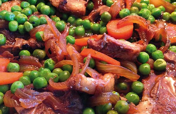 Carne arvejada