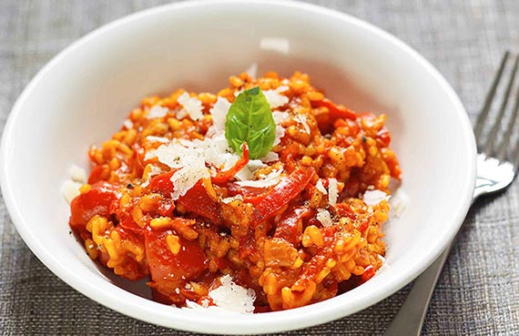 Risotto de tomates y champiñones