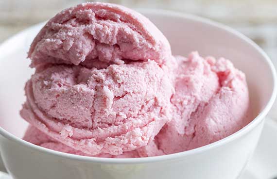 Helado de frutilla
