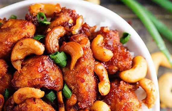 Pollo con castañas de cajú