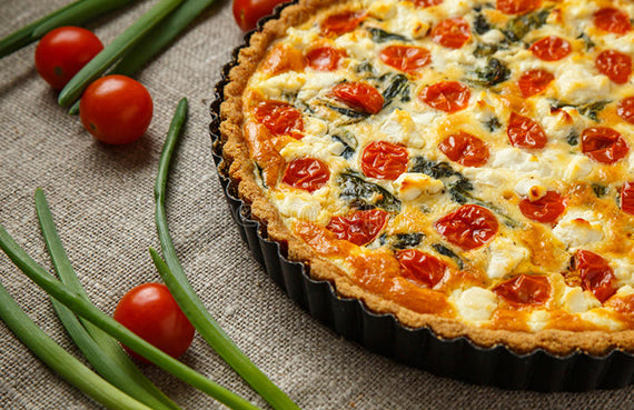 Quiche de tomate cherry, queso cabra y albahaca