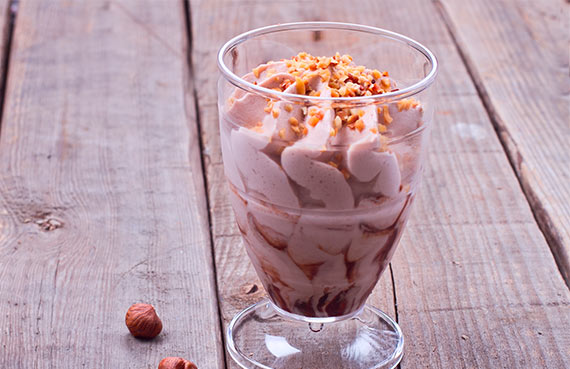 Turrón de vino con nueces tostadas