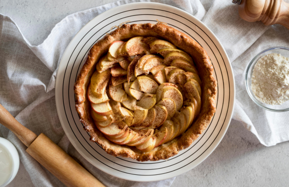 Tarta de manzana con praliné