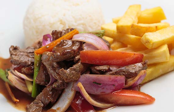 Lomo saltado