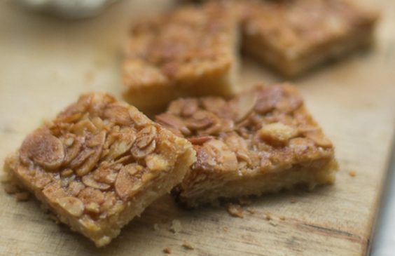 Cuadraditos almendrados